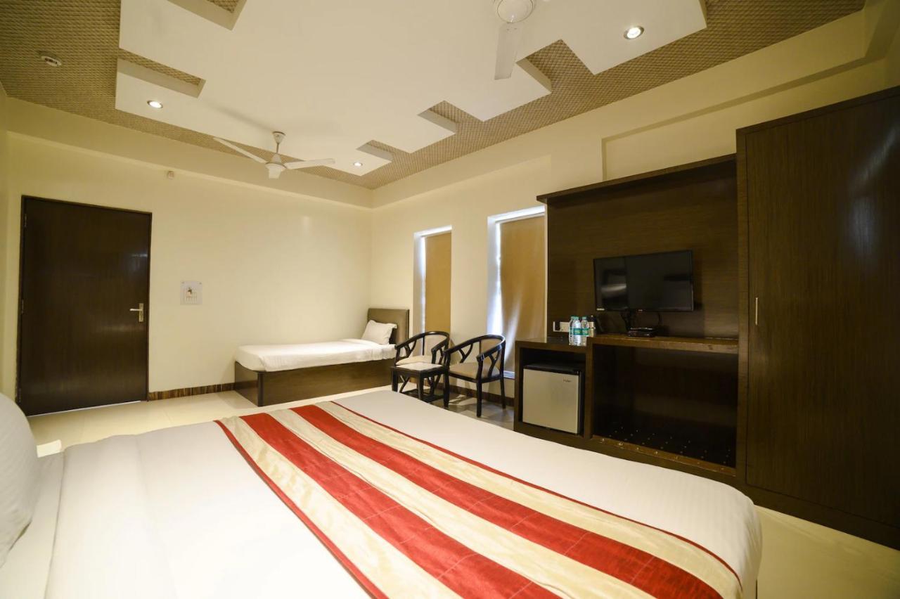 Hotel Karan Vilas Agra  Exteriér fotografie